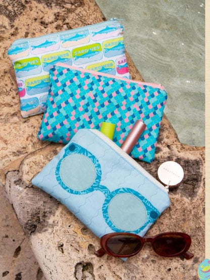 Coastal Seashell Coral Reef Fabric, AGFCosteira Coral Shell Whisper, Peach & Sea Life Cotton by Art Gallery Fabrics, Tesouros do Oceano.